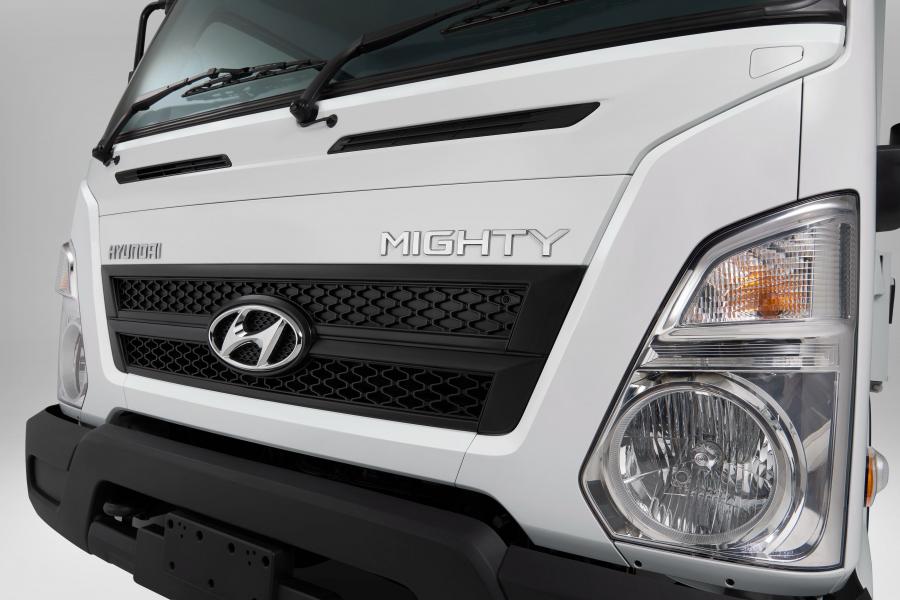 Детали экстерьера Hyundai Mighty EX8 2018 года  (ZA) (фото 5 из 5)